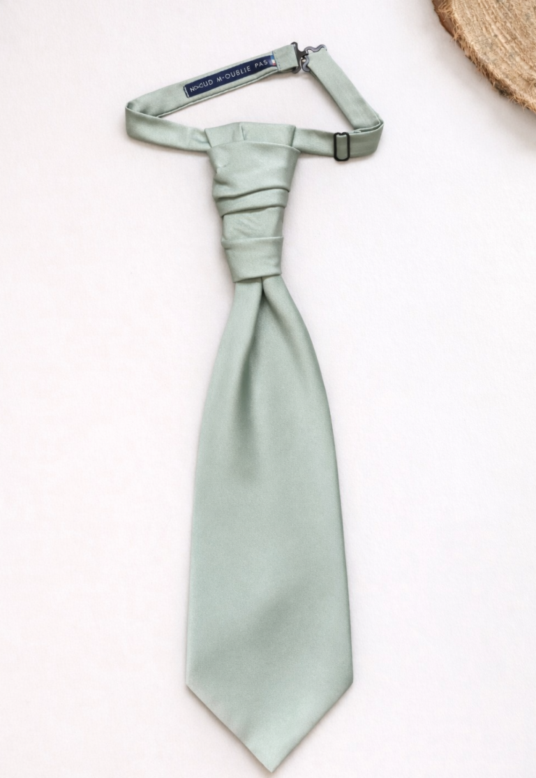 Lavallière Lavallière homme / adulte en satin, de couleur vert pale.